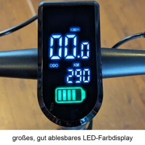 Farbdisplay in Nahaufnahme Egret PRO escooter elektroroller eroller