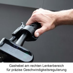 Gashebel am rechten Lenkerbereich in Detailaufnahme Egret PRO escooter elektroroller eroller