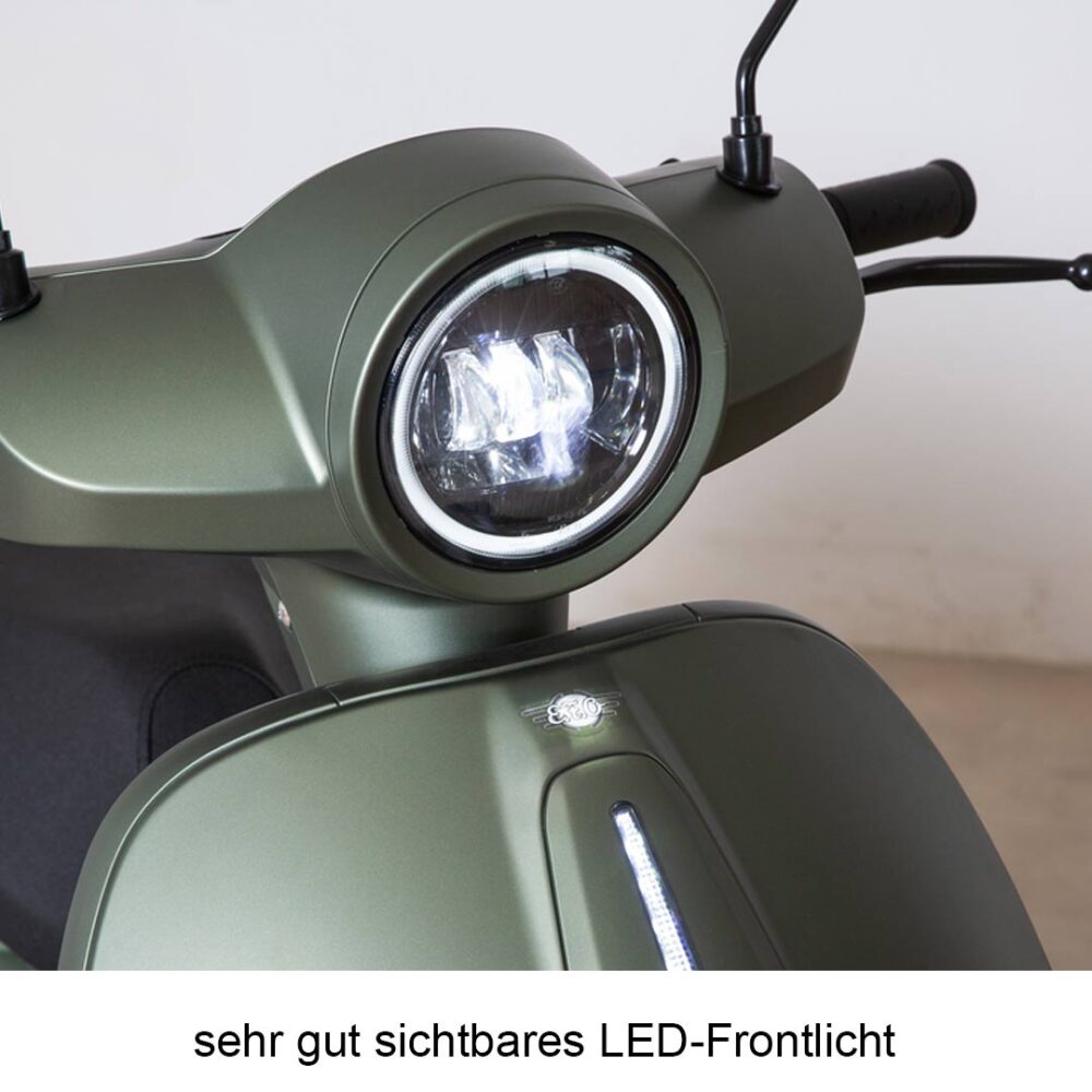 LED-Frontlicht des EFO ET 5000 eRoller Elektroroller