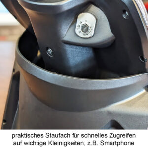 Staufach im Detail von Eco Engel 501 Seniorenmobil 25 km/h mit Dach